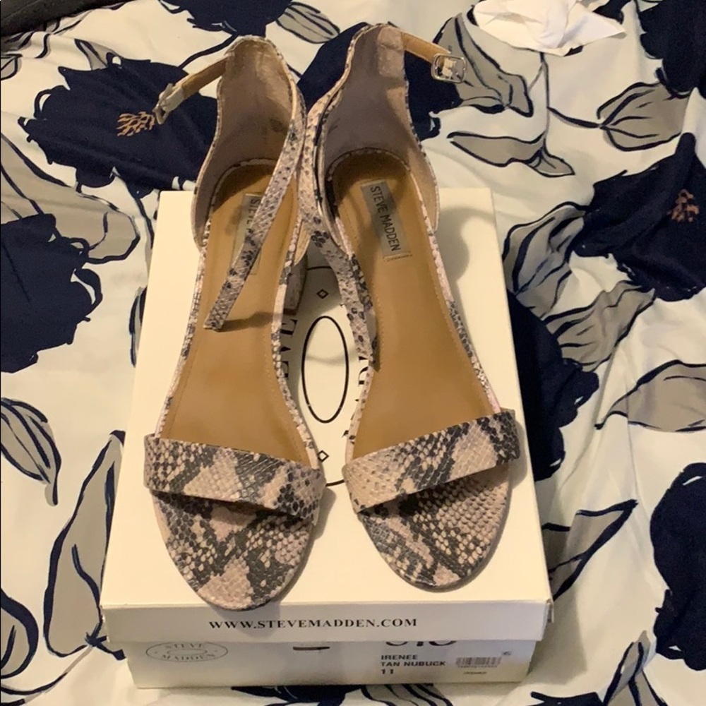 Steve Madden Irenee Sandal